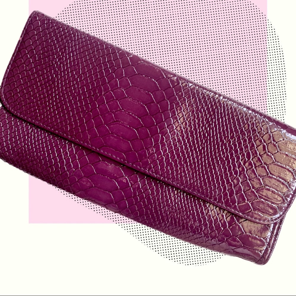 Bare Minerals Purple Clutch NWOT